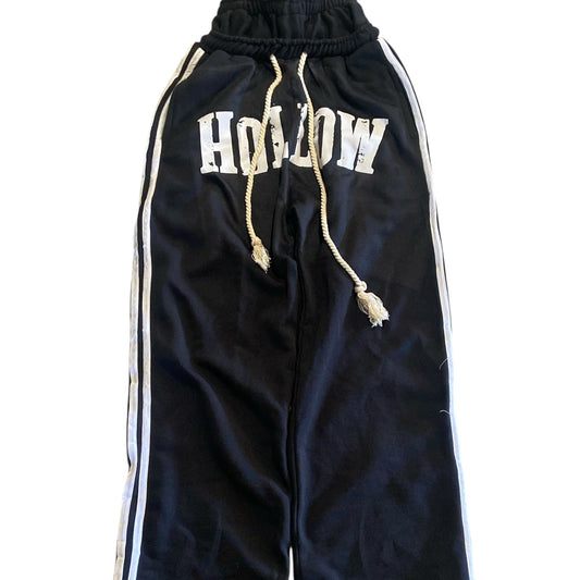 (BLACK) HOLLOW DOUBLE WAISTED SWEATPANTS.